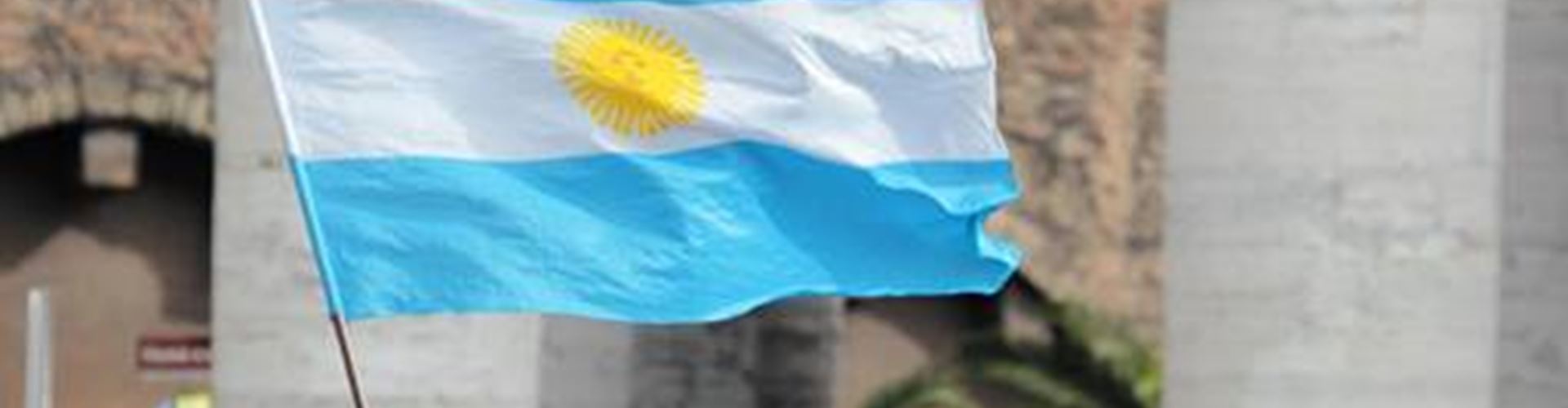 Argentina sets plans to repay $10 billion Paris Club debt