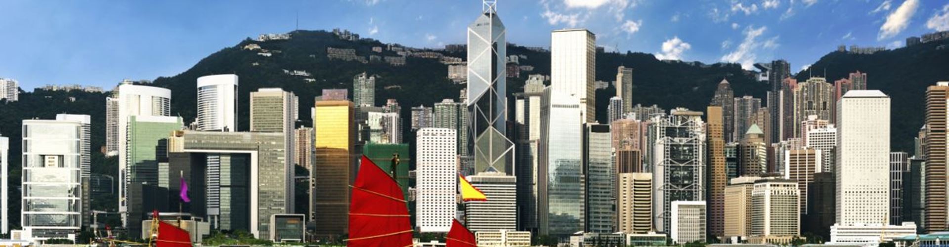Hong Kong raises $1 billion through Islamic bonds